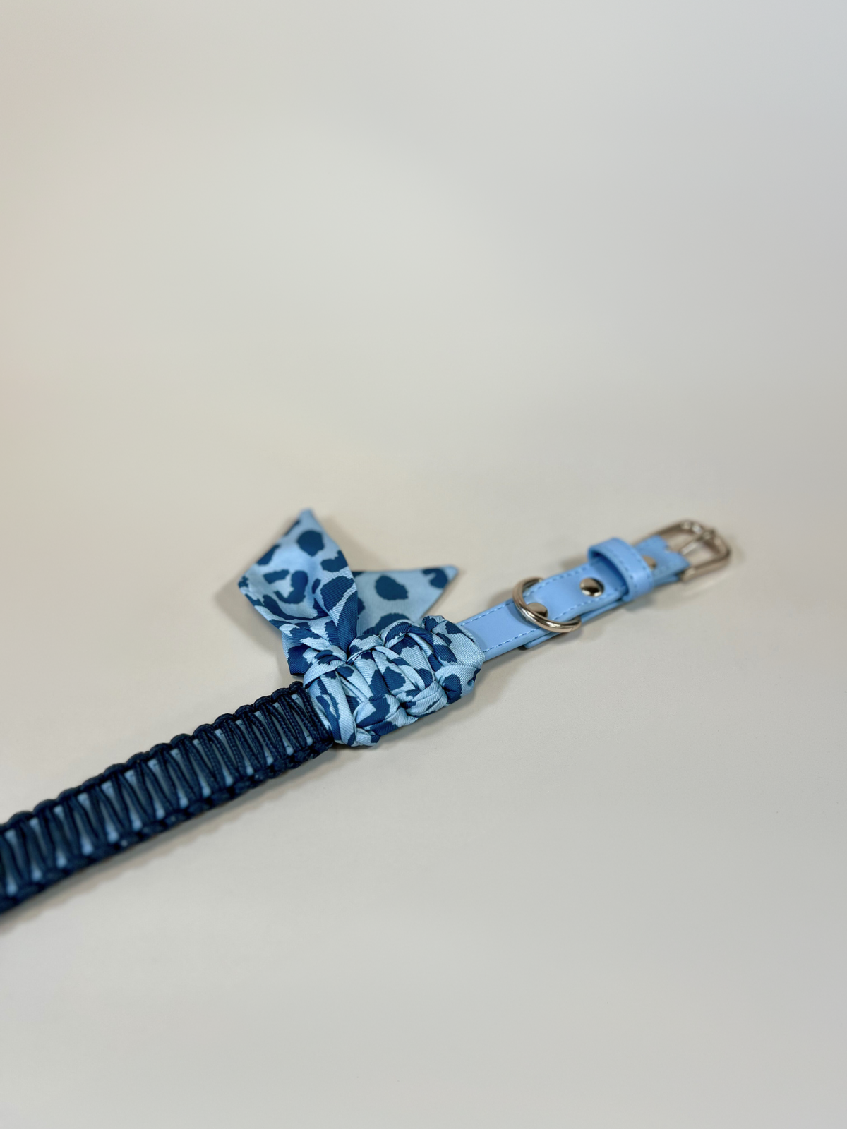 Blue faux leather bandana collar