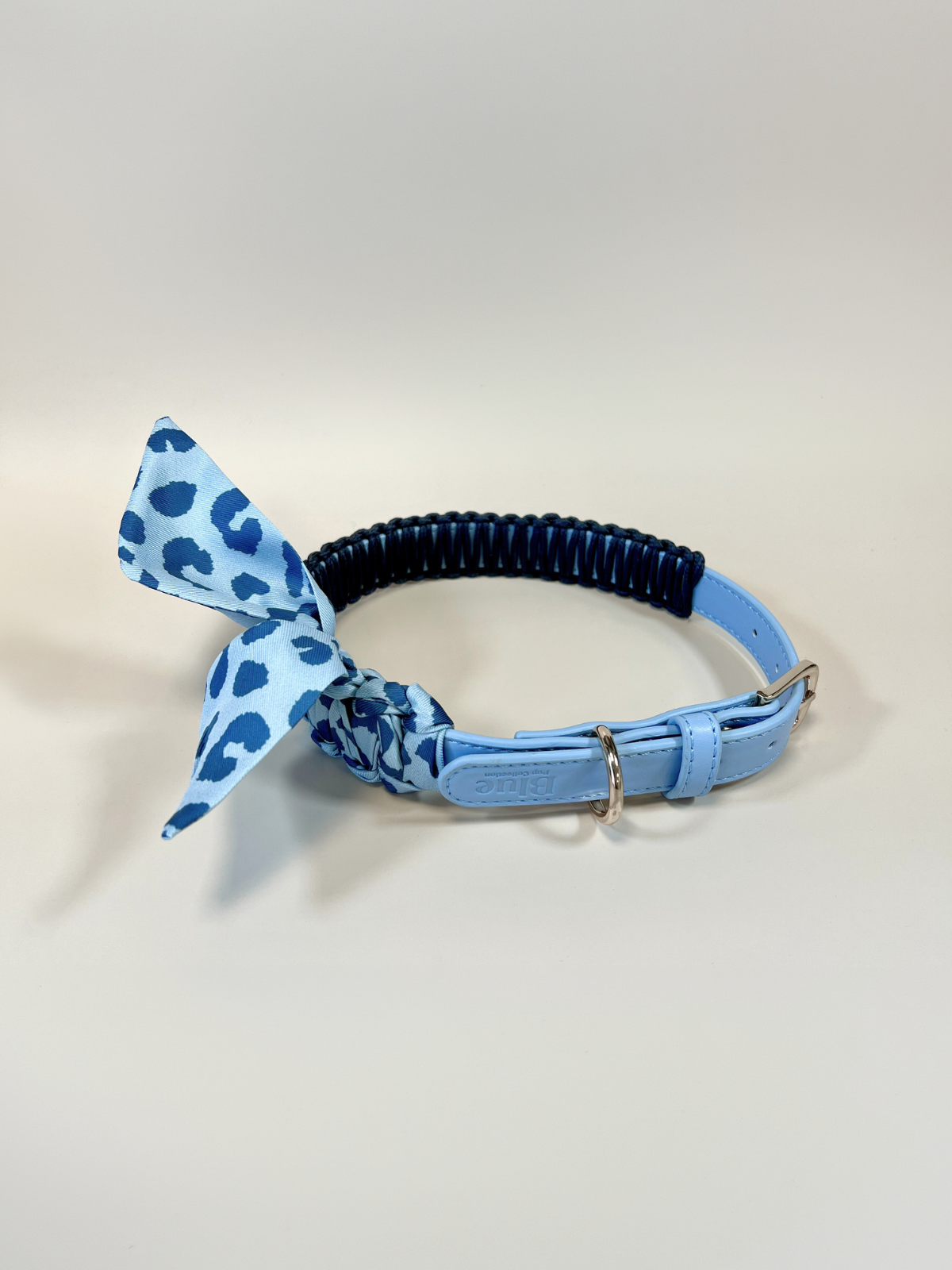 Blue faux leather bandana collar