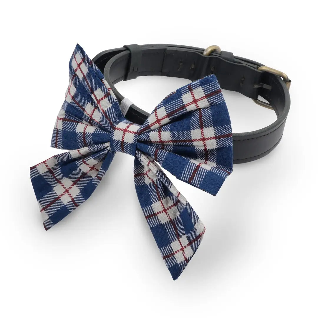 Sailor Bow - The Paws
