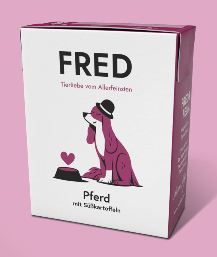 fred & felia Nassfutter Pferd mit Süßkartoffel