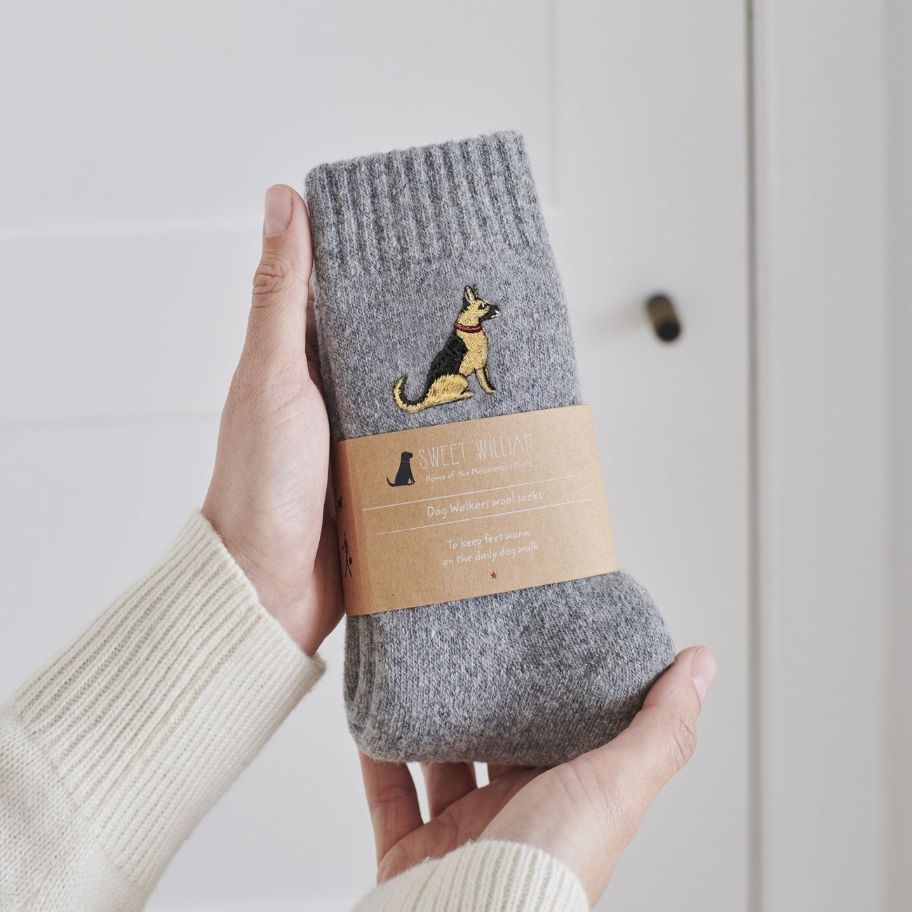 bestickte Wollsocken - verschiedene Rassen
